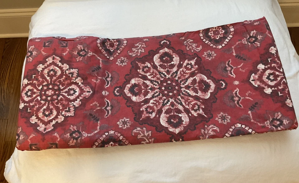 Pottery Barn Red Giovanna Medallion King/Cal King Duvet NWOT - Image 4 of 4