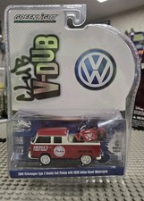 GreenLight Club V-Dub 1968 VW Type 2 DC w/ Indian Scout 1:64 