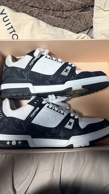 Louis Vuitton LV Trainer Low Top Monogram Sneaker Black/White 1A9JGD