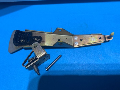 Dual 1219 Vintage Stereo Turntable Parting out - Control Main Lever