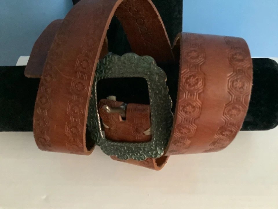 Linea Pelle Womens Belt Vtg Buckle Brown Handmade Genuine Leather Size S - Image 2 of 4