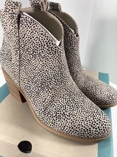 Toms Constance Ankle Chelsea Boots Women Size 10 Suede Leather Cheetah Print NIB