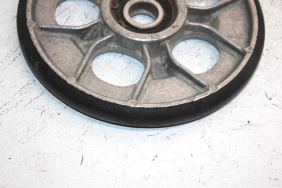 90 Yamaha Exciter Oem Guide Wheel 8K2-47530-00-00 Q5369 - Image 4 of 4