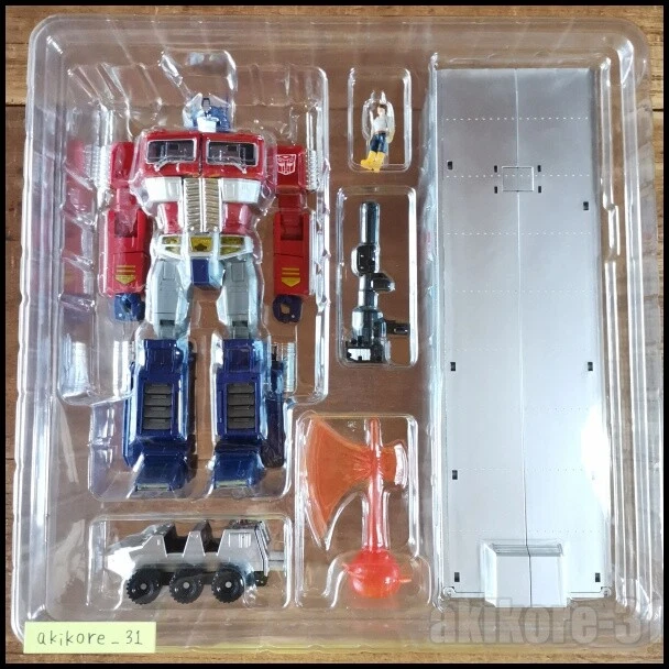 Transformers Masterpiece MP-10 Optimus Prime Convoy Genuine Takara Tomy - Image 2 of 3