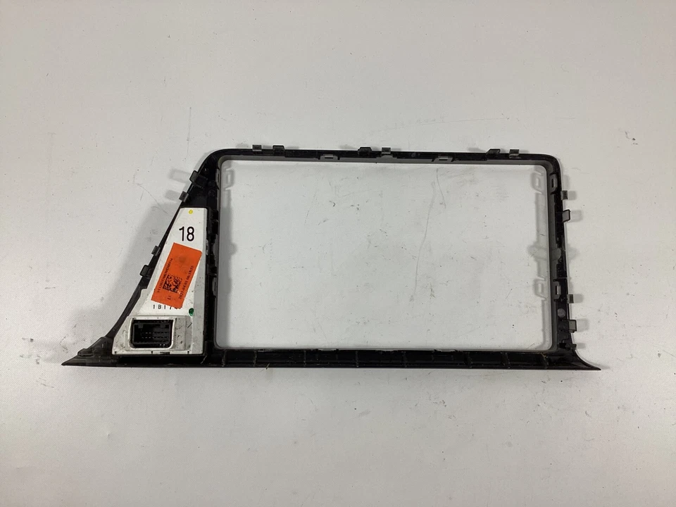 TOYOTA CAMRY C-HR 2020-2022 SALPICADERO PANTALLA EMBELLECEDOR CUBIERTA 55405F4010 OEM. Foto 4 de 4