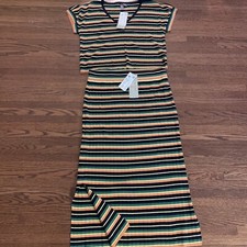 NWT Sweaty Betty Cropped Top And Matching MIDI Skirt Size Large, Read