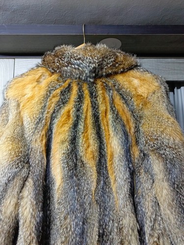 1970s vintage women's Luxury genuine Red Silver Cross Fox fur long coat M 10 40R - Picture 8 of 15