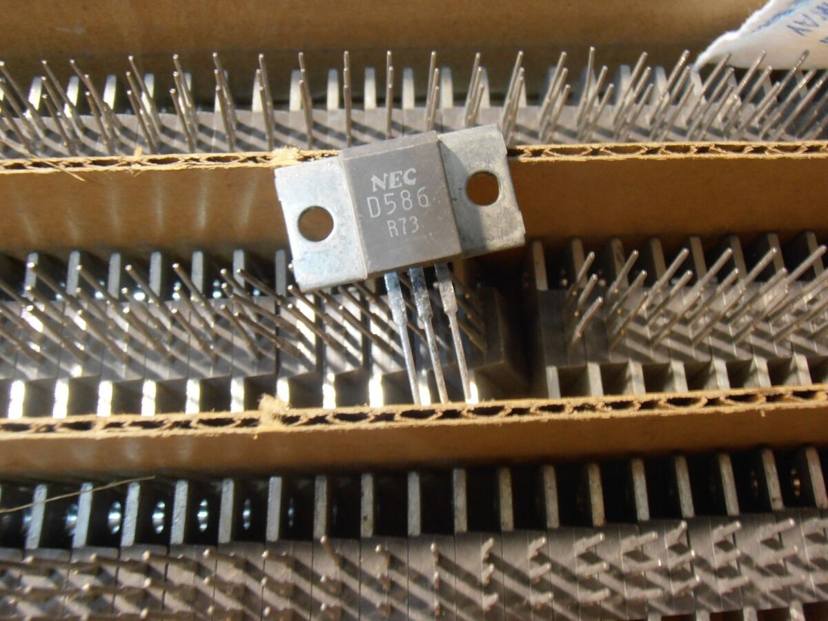 2SD586 + 2SB616 Bipolar Power Transistors MT-100 NEC | eBay 2SD586 + 2SB616 Bipolar Power Transistors MT-100 NEC | eBay