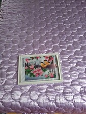 Sticken mit b&ouml;hmischen Perlen und Gem&auml;lde aus Diamantmosaiken.