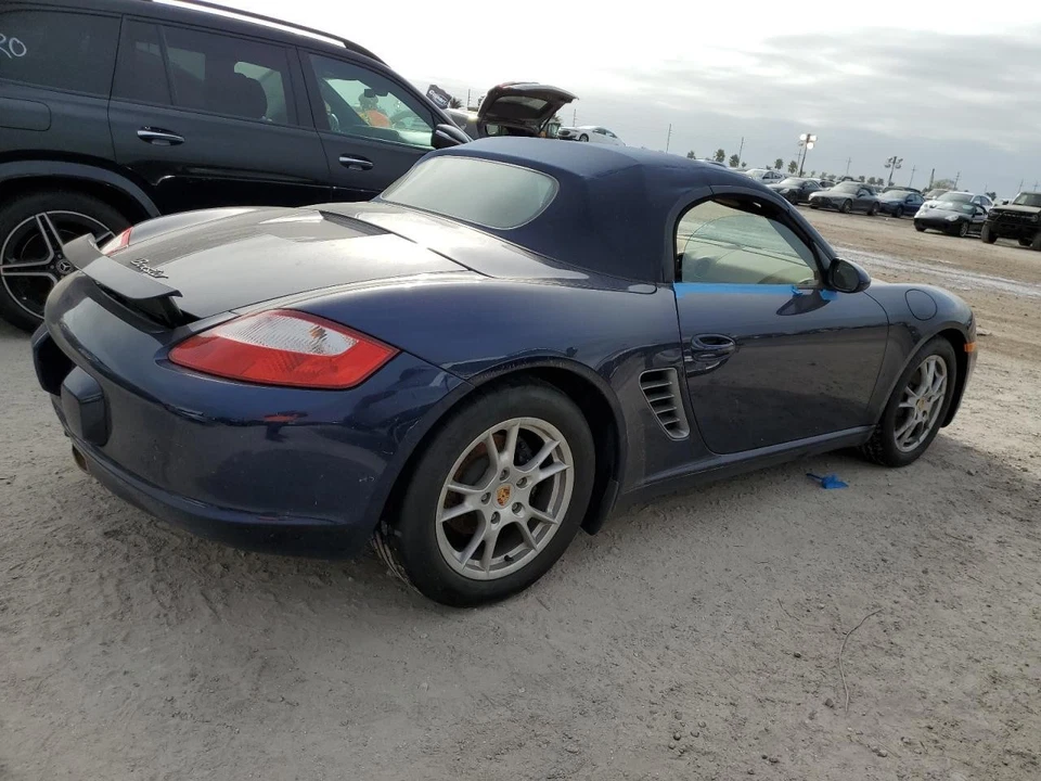 Used Front Right Fender fits: 2006 Porsche BOXSTER w/o rod antenna Front Right G - Image 3 of 4