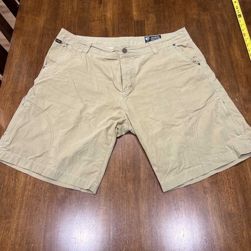 Men’s Kuhl Khaki Shorts Size 40 