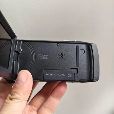 Sony HDR-CX405 w/30x Optical Zoom Zeiss Lens Video Recording