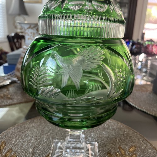 Vaso rivestito in vetro taglio cristallo verde smeraldo boemo vintage. Alto 15" - Foto 2 di 9