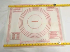 1977 Tupperware Pastry Mat #3359 Pie Tart Sheet Dart Industries 18" x 22" USA