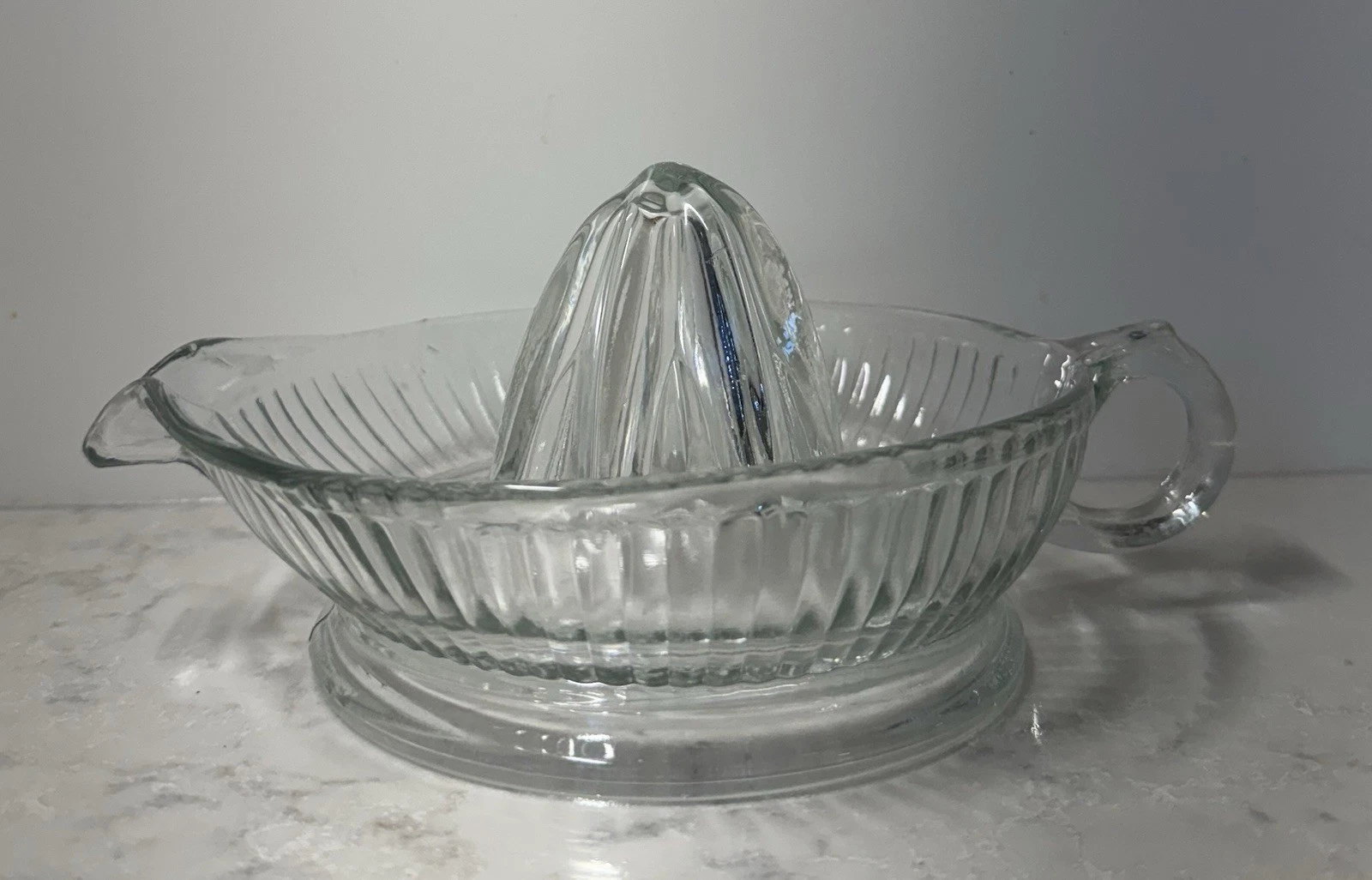 Vintage Clear Glass Manual Citrus Juicer Reamer with Handle Spout