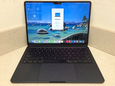 Apple MacBook Air M2 (2022) 13.6in 8GB 256GB SSD Black macOS