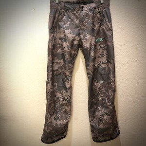 oakley camo snowboard pants