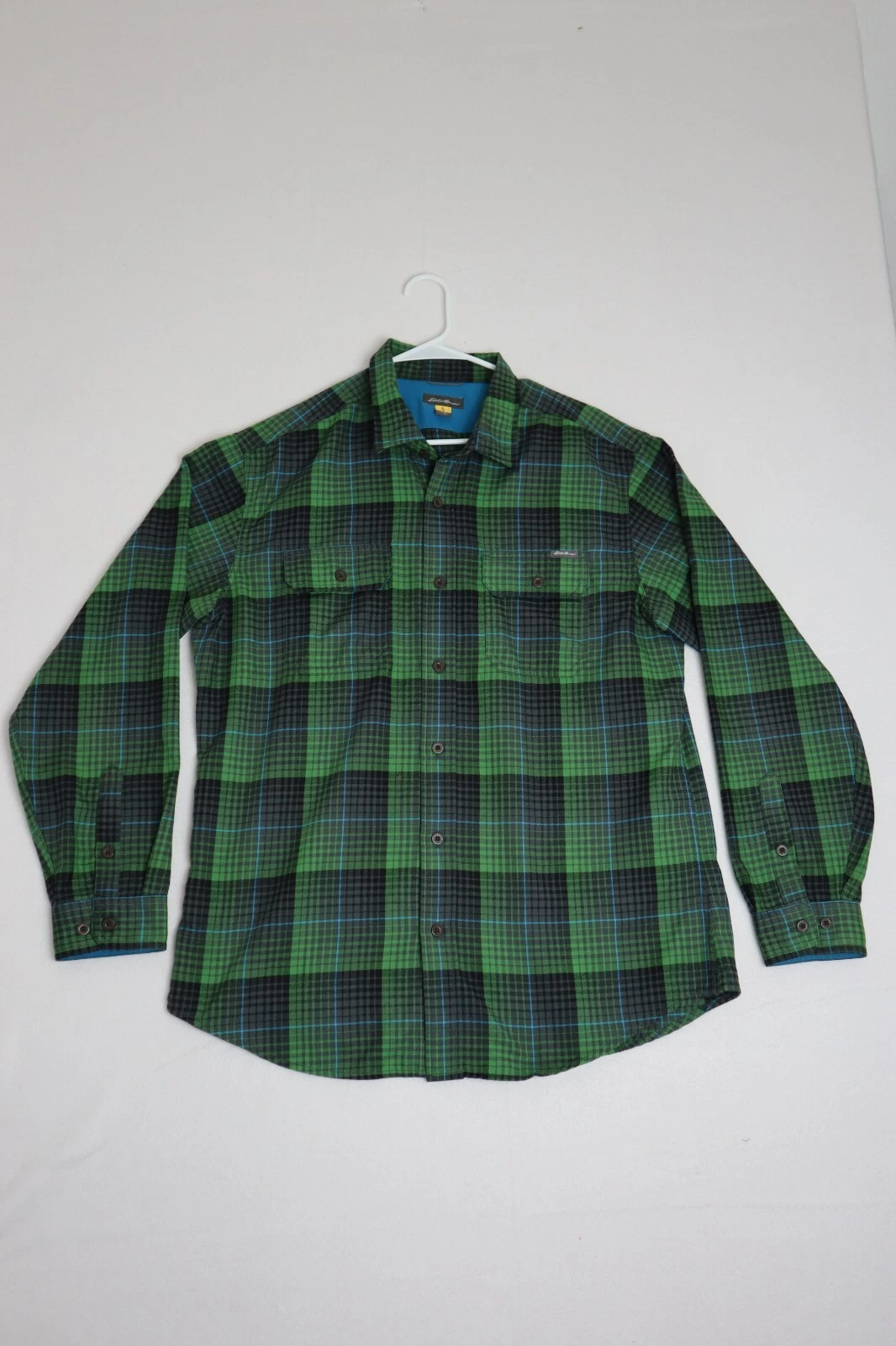 Eddie Bauer Mens Size Large Green Plaid Lightweight Flannel Long Sleeve Shirt