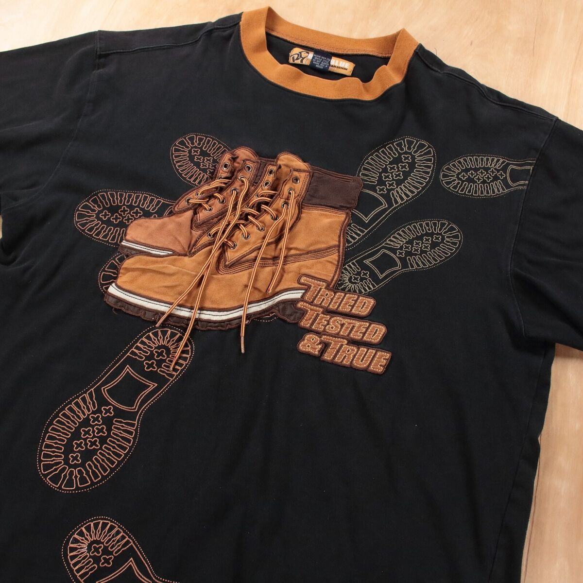 vtg RAW BLUE t-shirt XL embroidered timberland boots lace up vtg RAW BLUE t-shirt XL embroidered timberland boots lace up