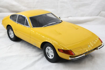 GT-SPIRIT 1:12 ZM093 FERRARI 365 GTB DAYTONA YELLOW - Photo 1/4