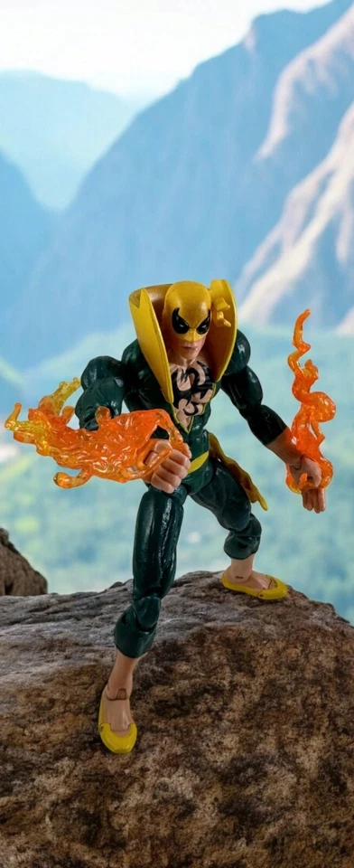 Экшн-фигурка Hasbro Marvel Legends Iron Fist BAF Apocalypse серия 12 - Изображение 2 из 4