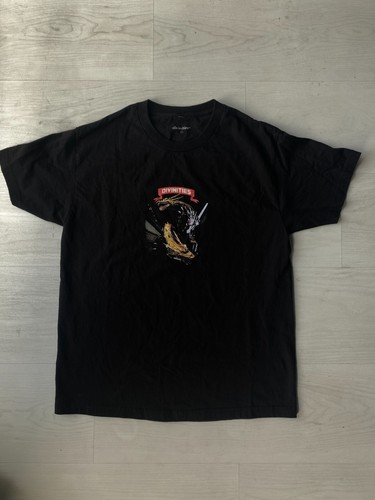 Divinities Graphic Tshirt (L)