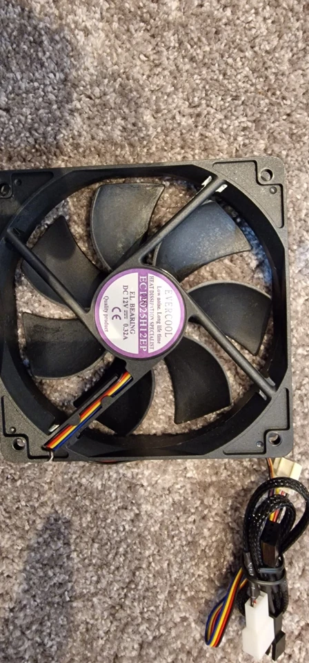 4no. x StarTech.com (120 x 25mm) Computer Case Fan with PWM - Image 2 of 3