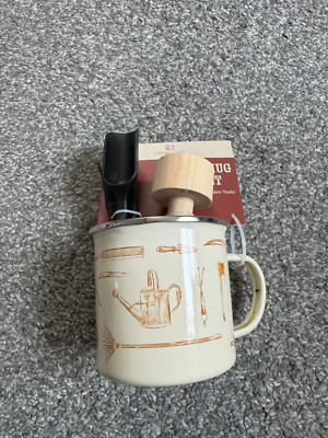 Orange Grove Emaille-Becher - Trinkbecher mit Mini Garten Tools - Geschenkset