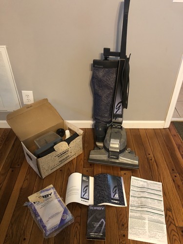 KIRBY VACUUM CLEANER G4 WITH Shampoo 