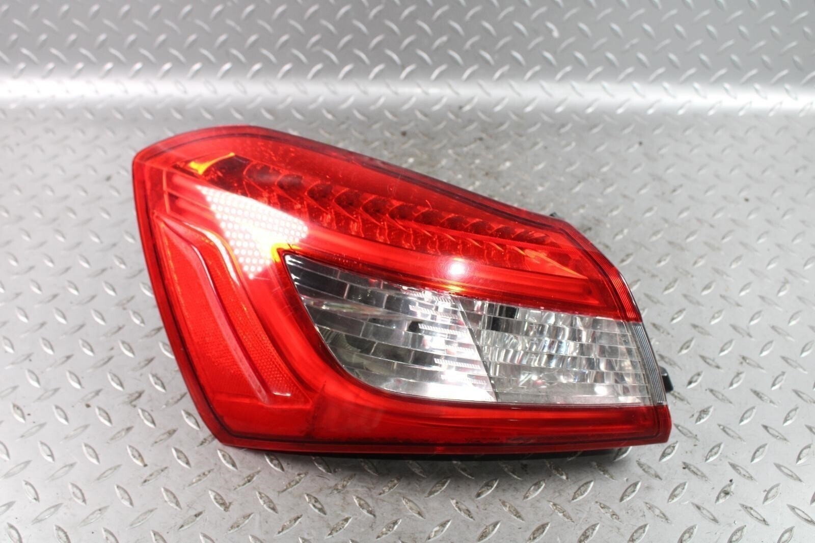 Maserati Ghibli 2014-2019 Left Light lens