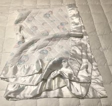Vintage Comfort White With Bubbles Satin Edge Quilted Baby Blanket