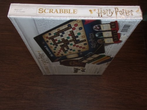 NIB 2019 Scrabble Brand Harry Potter Hogwarts Crossword Board Game By USAopoly - Picture 6 of 8