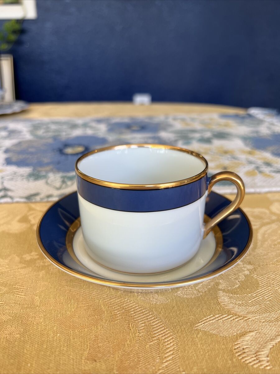 Fitz & Floyd Renaissance Cerulean Blue Flat Cups & Saucers Fitz & Floyd Renaissance Cerulean Blue Flat Cups & Saucers