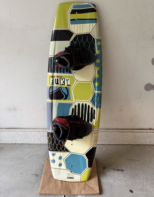 Liquid Force Fury Wakeboard w/ Bindings 125.0 x 40.8 Design ID