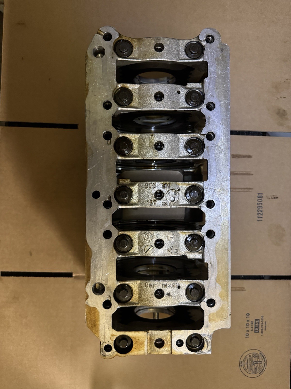 1997-2004 Porsche Boxster 986 996 911 M96 Crankshaft Carrier 99610101264