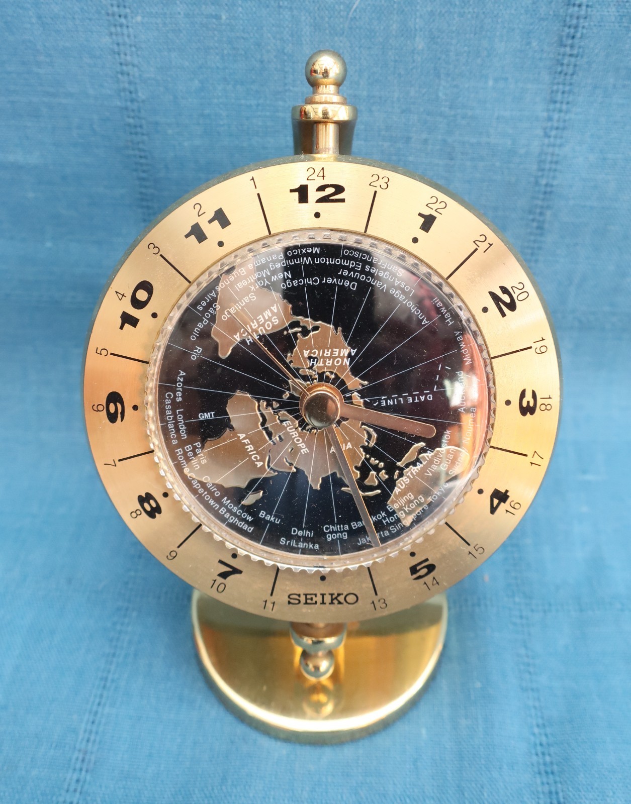 Seiko World Clock for Desk or Table Gold Tone Black w Swivel