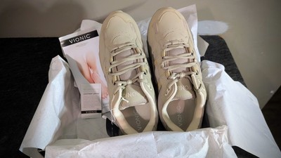 NEW WITH TAG Vionic Men's 23 MWalk Walker Taupe Size 11.5 Genuine Leather Upper