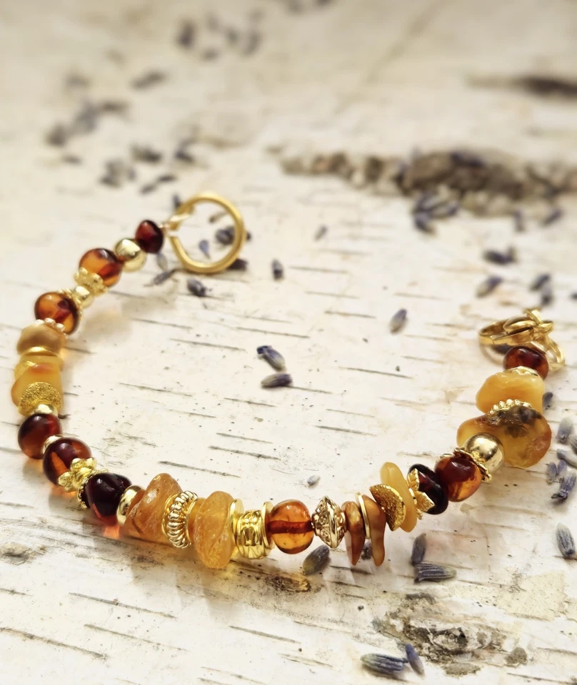 Brazalete artesanal de curación antigua de ámbar báltico enchapado en oro de 18 quilates Foto 2 de 4