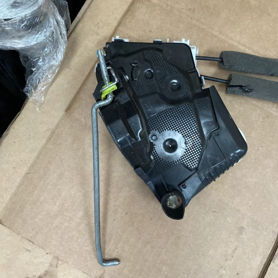 Pestillo de bloqueo del actuador delantero izquierdo Subaru Legacy 2020 2021 2022 2023 0048 Foto 2 de 4