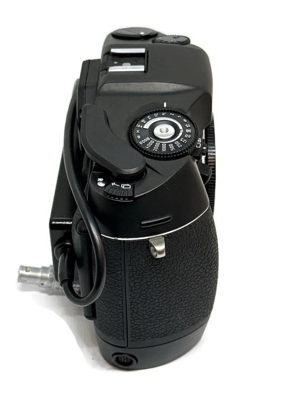Cuerpo de cámara fotográfica Leica R8 cromo SLR con bobinadora de motor - probado con batería - ¡LEER! Foto 2 de 4