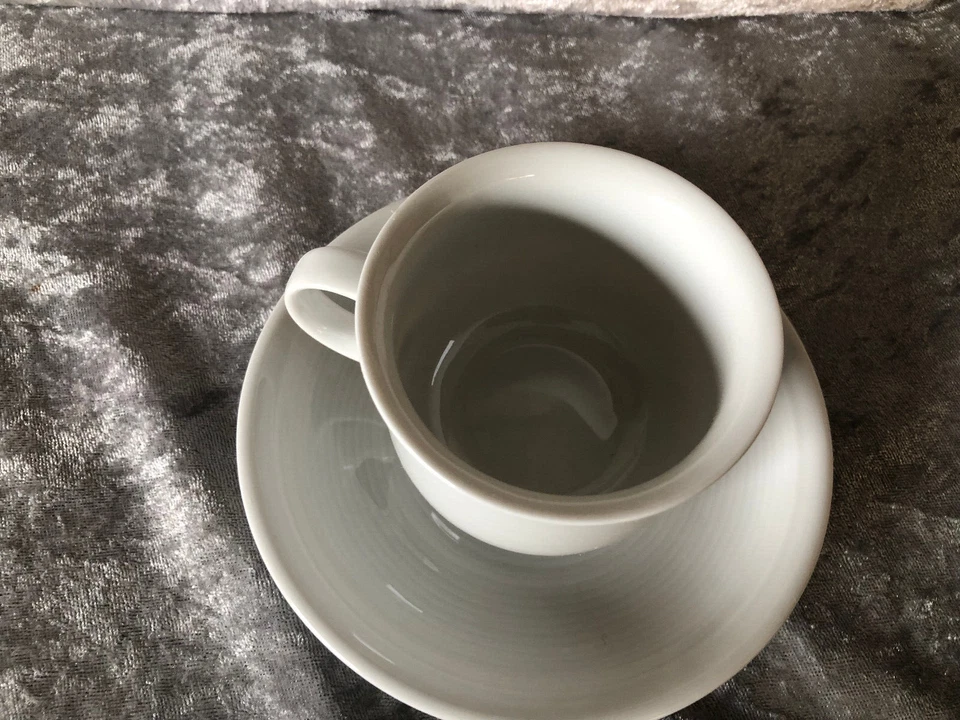 1 Tasse mit Untertasse von Thomas neu