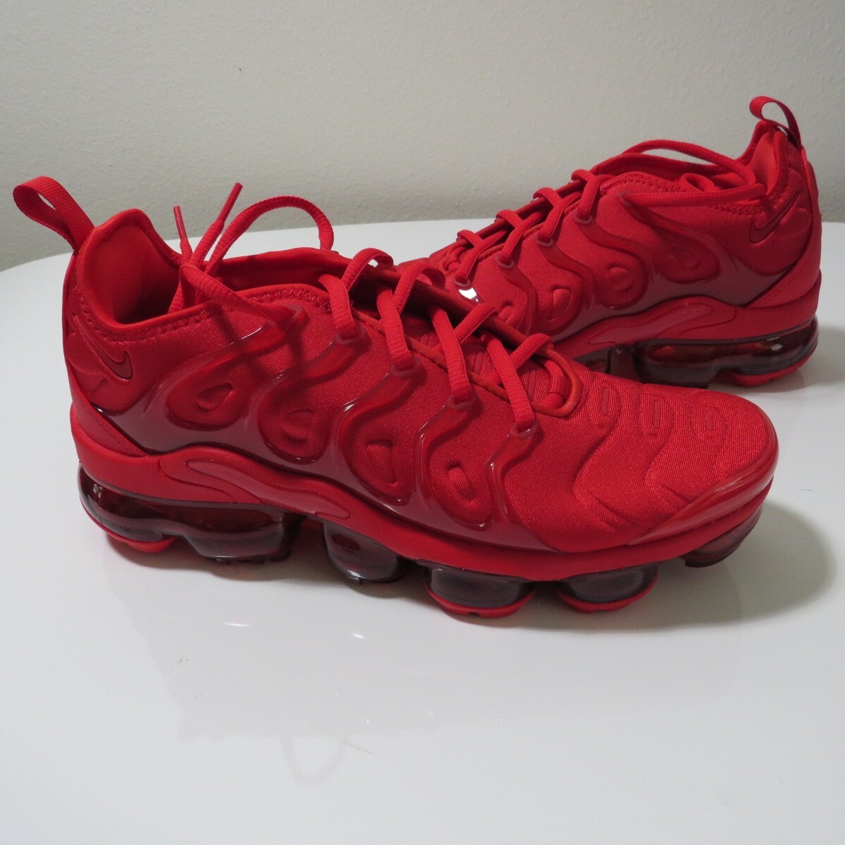 vapormax plus triple red