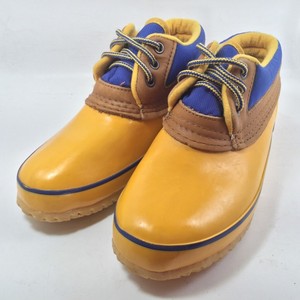 duck shoes yellow