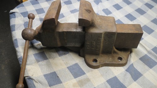 Antique Reed No. 104 1/2 Bench Vise 4 1/2 inch Jaws No Shipping Pick-up ...