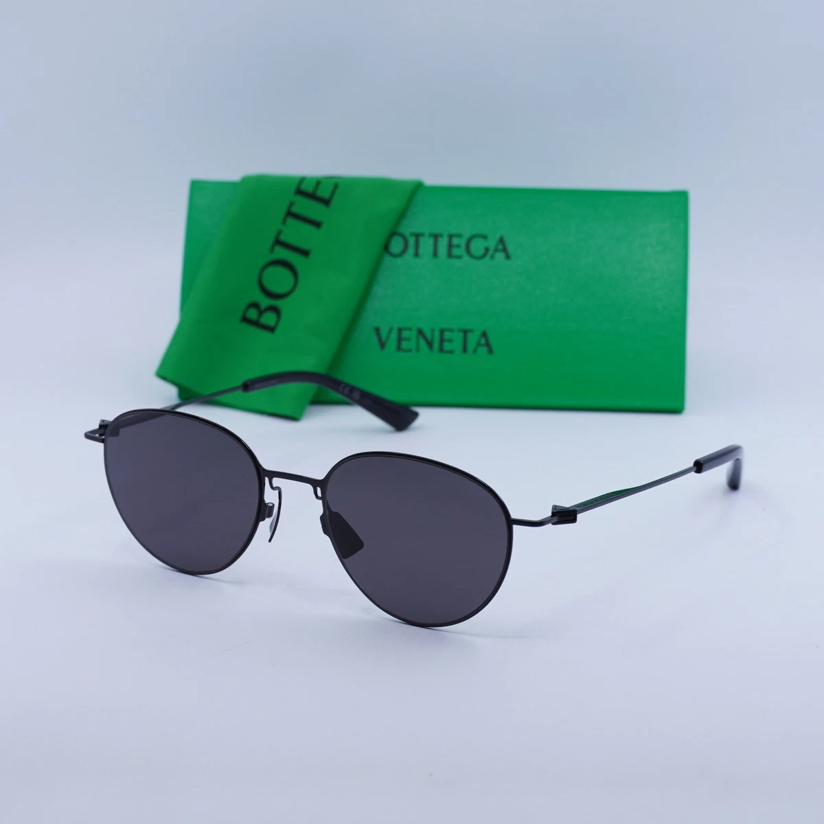 Bottega Veneta Women Sunglasses Black Grey Round BV1268S 001 NEW AUTHENTIC Bottega Veneta BV1252S Sunglasses 001 Black Black - eye-oo.com main image 4