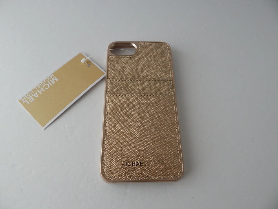 Michael Kors Saffiano Leather Snap On Case for iPhone SE iPhone 8/7 Pale Gold - Image 4 of 4
