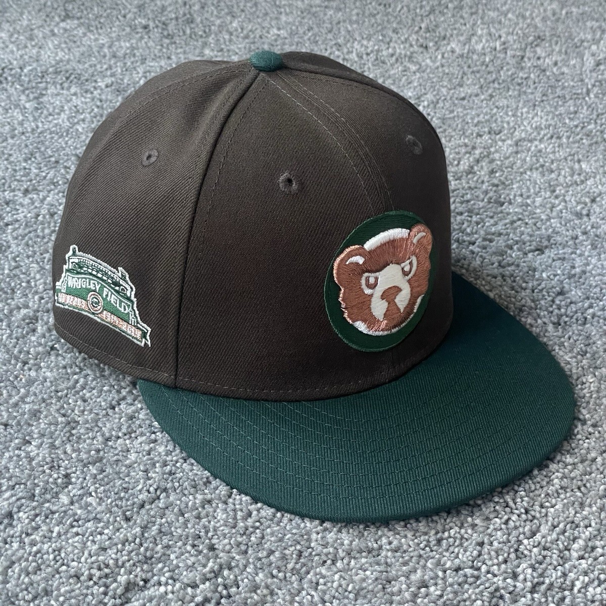 New Era Chicago Cubs Fitted Hat Size 1/4 Green Brown MLB NWOT - Main Image