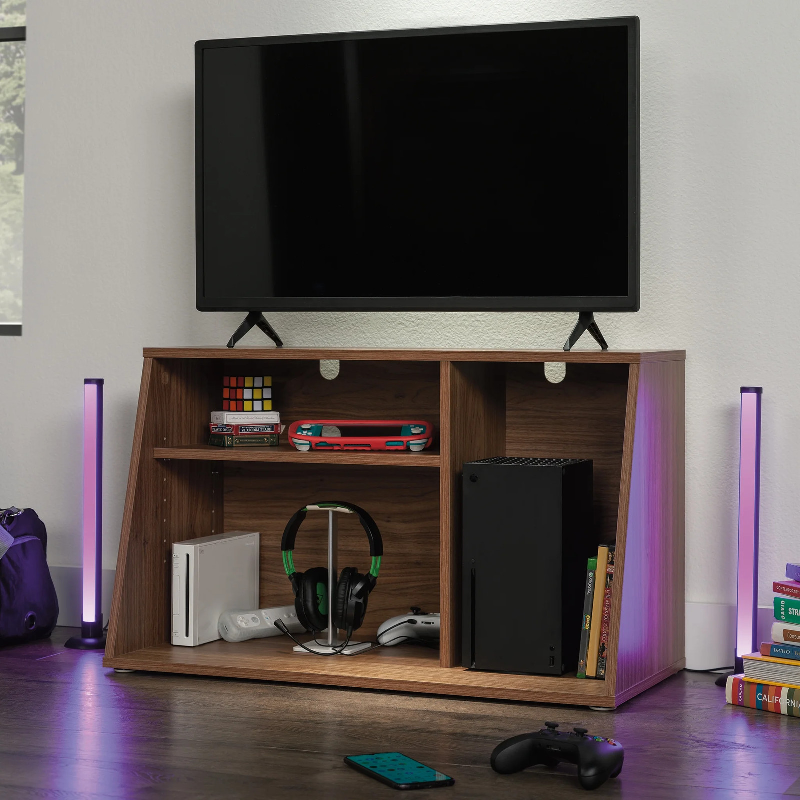 Entertainment With One Adjustable Shelf Cord Management