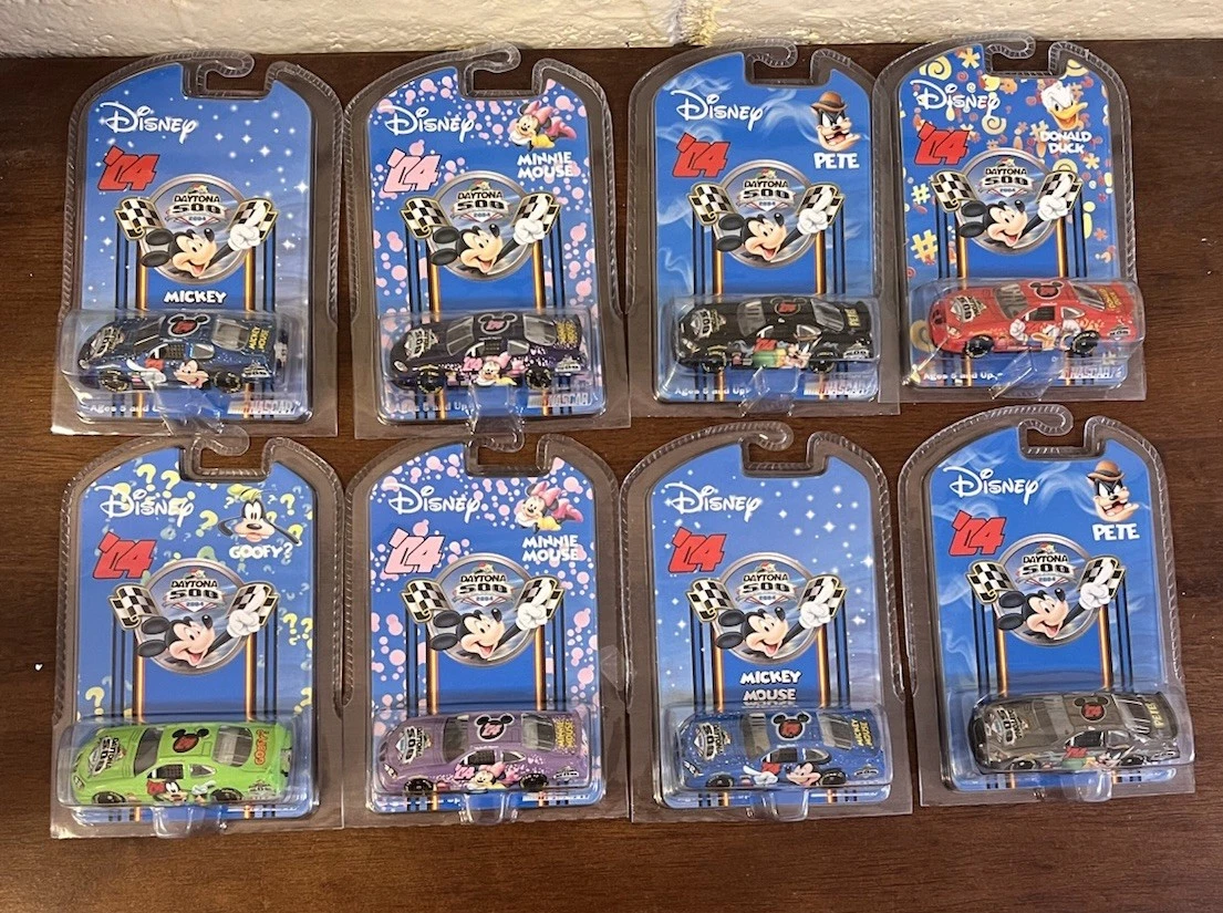 Preços baixos em Mickey Mouse e Seus Amigos de brinquedo em metal