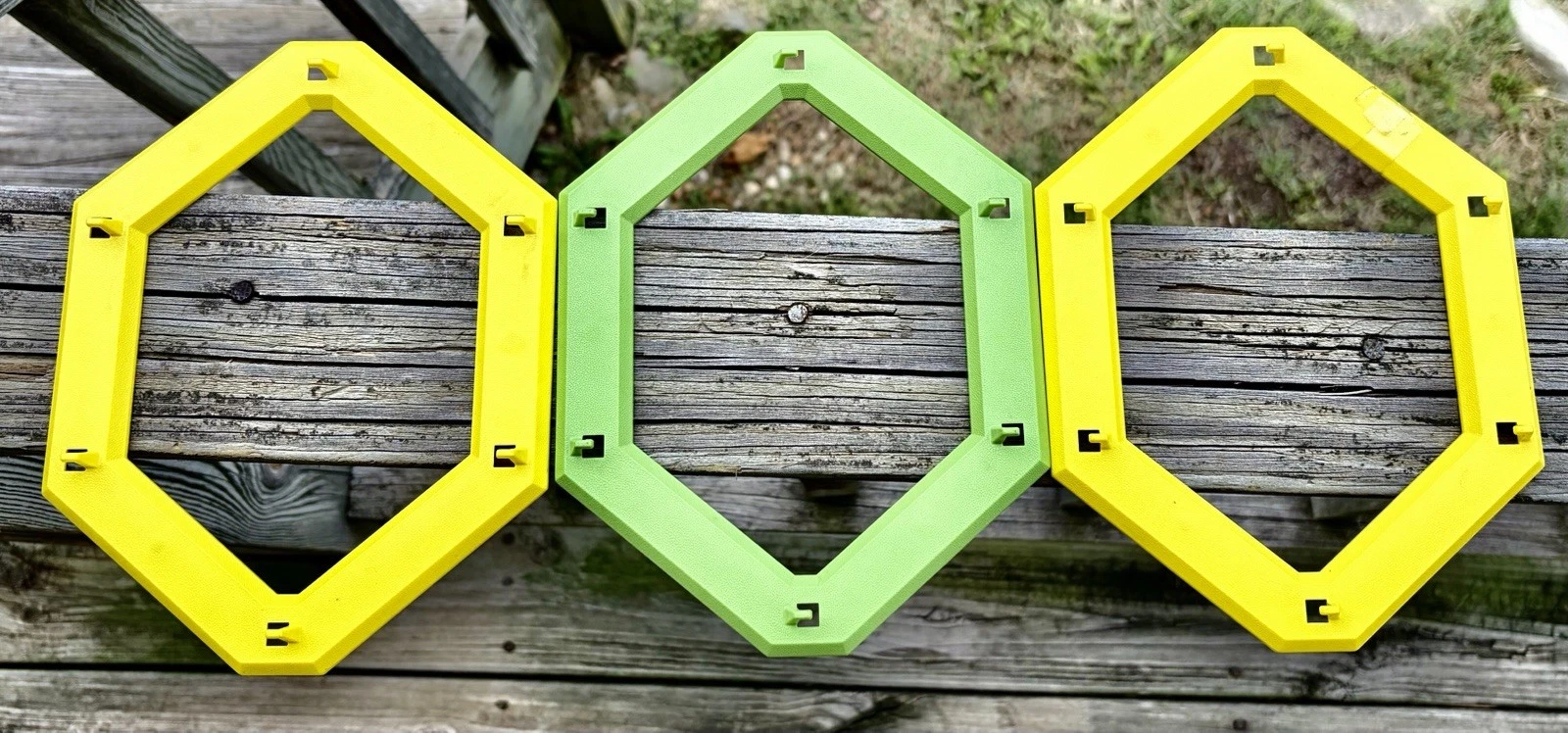 3 Vintage Tupperware Measuring Cup Holders/Racks 2 Yellow And 1 Green 1976 NOS
Opens in a new window